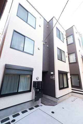 스카이 업 오시아게 바이 트라노바