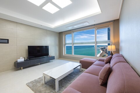 울산 강동 KCC레지던스 2404호