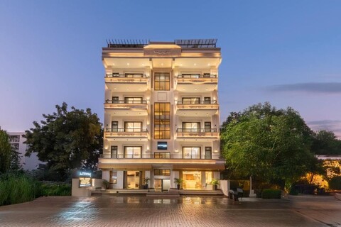Qotel Signature - Golf Course Road and Near Golf Course Extension Road