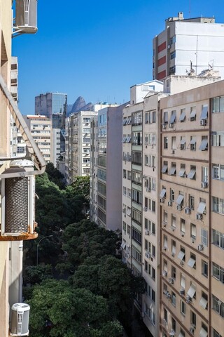 모던 스튜디오 넥스트 투 아르포도르 JC1012 2