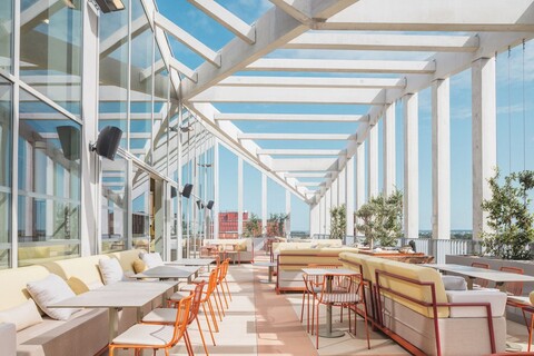 상하 툴루즈 호텔, 바 & 루프탑