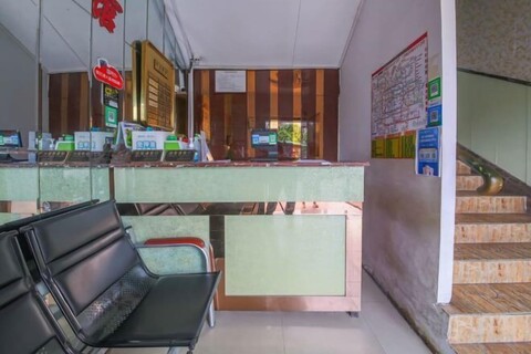 Hengji Hotel (Shanghai Hongkou Football Stadium Dongbaoxing Road Subway Station)