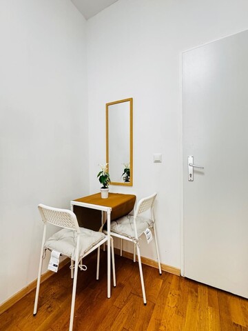 슈타트할레까지 10분 교통편이 있는 편안한 4 베드룸