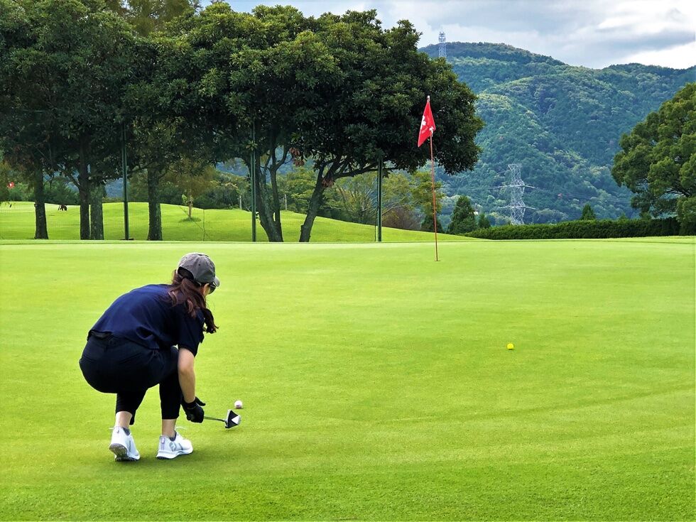 ⛳[홋카이도 골프 + 차량 포함] 에미나골프클럽 18홀 라운딩 (공항·호텔 픽업)