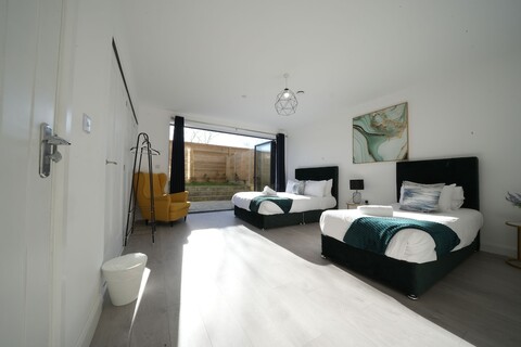 일링 브로드웨이 그레이트 스테이