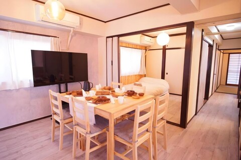 기타-신주쿠 우드 월 스테이