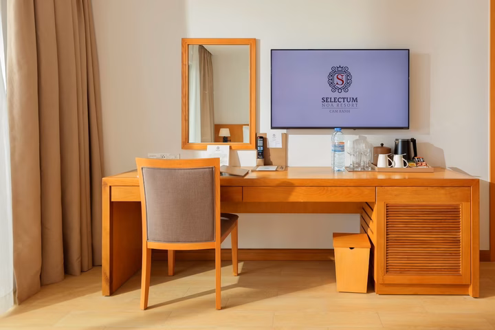 room detail thumbnail 0