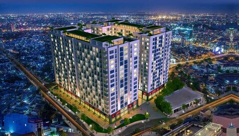 탄손나트 공항 스카이센터의 KVG 럭스테이