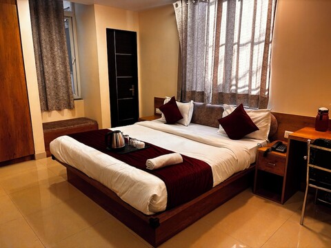 호텔 굴라비 나그리