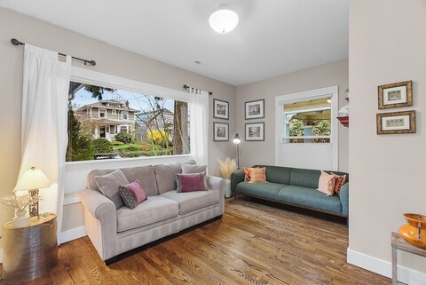 마드로나 블리스 모던 이스케이프