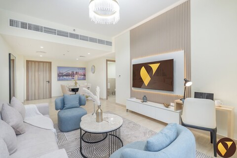 보그 | 캐널 베이, 부르즈 칼리파와 두바이 몰 근처