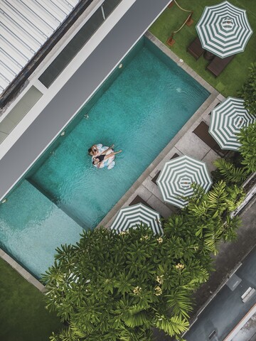 모놀로카레 리조트 & 스파 세미냑, 이니 비 호스피탈리티 제공