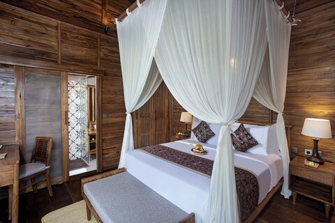 진유인호스트의 우붓 가장자리