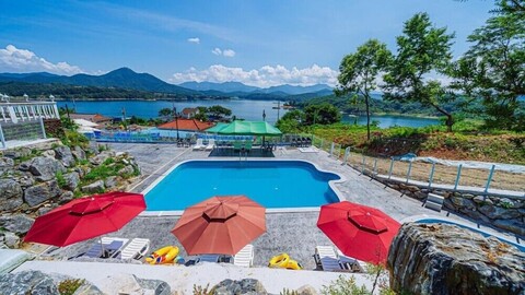 호수일출스파펜션