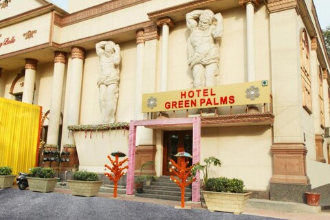 Green Palms Hotel
