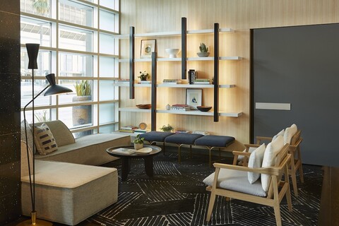 킴프턴 호텔 윌셔 바이 IHG