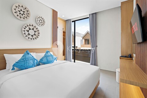 펠로라 빌라 바이 코지스테이, 짐바란