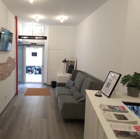 헤이 롤라 호스텔