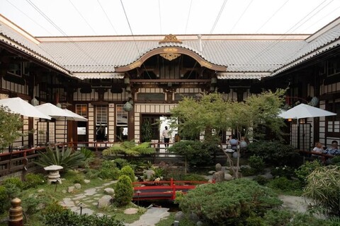 할리우드 힐스 호텔