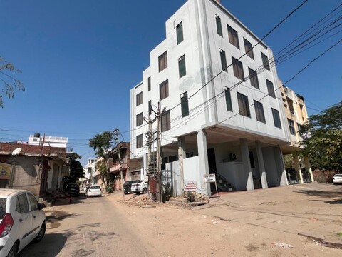 Hotel O by OYO Golden Manor Inn