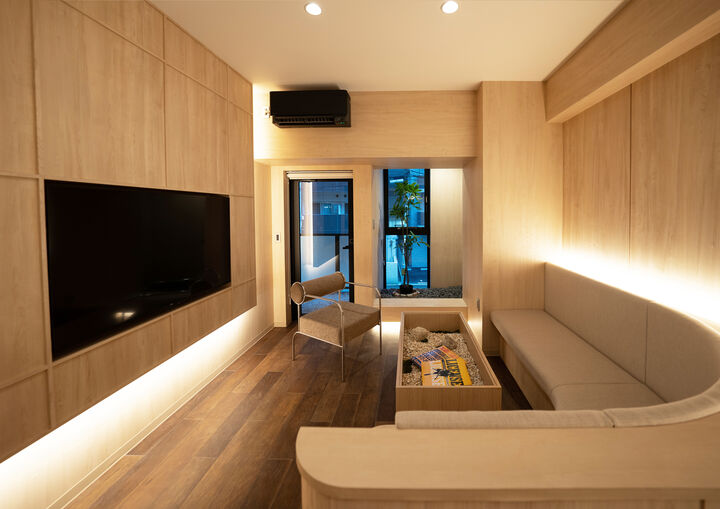 room detail thumbnail 1