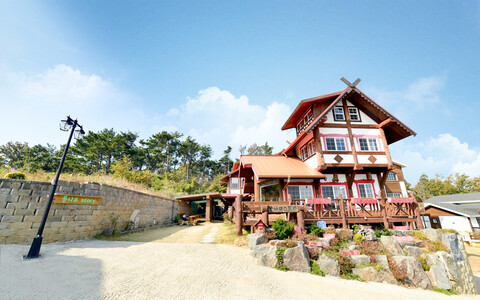 태안 통나무스토리