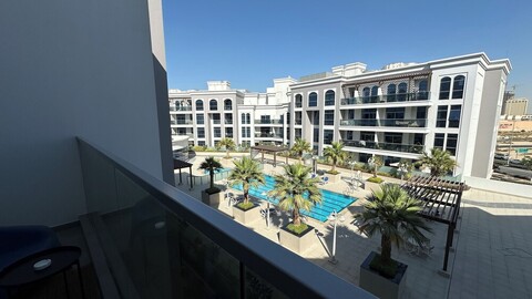 미라클 가든 근처의 기발한 집