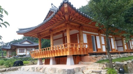 완주 휴안재펜션