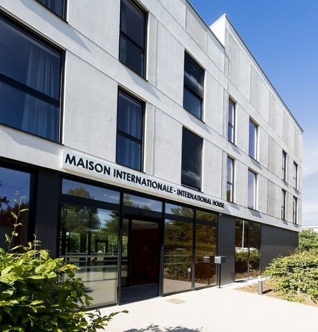 아도니스 디종 메종 앙터네시오날