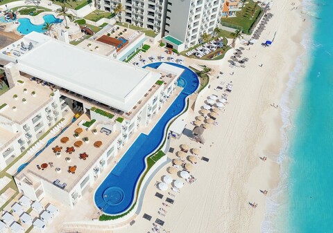 엠포리오 칸쿤 옵셔널 올 인클루시브