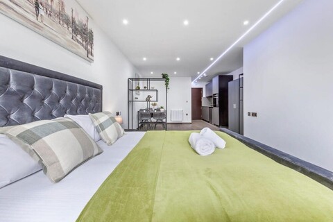 햄프스테드 근처 골더스 그린의 서비스형 스튜디오 플랫