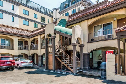 로드웨이 인 리걸로지