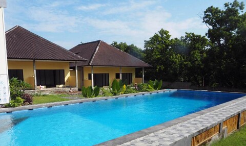 Junior Suite Poolview Deluxe Queensize with breakfast