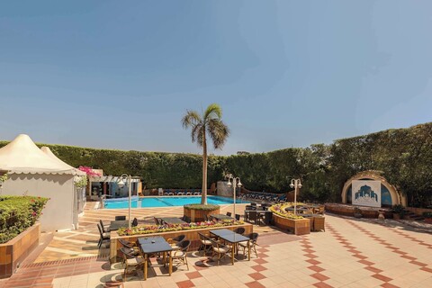 소네스타 호텔, 타워 & 카지노 - 카이로