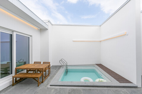 강릉 마을안길 펜션