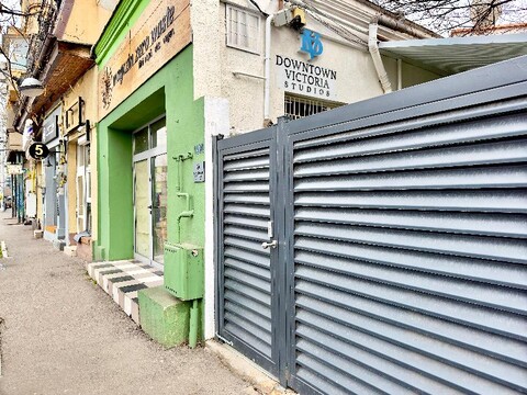 Downtown Victoria Studios