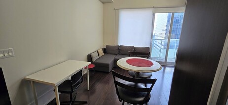 프론트라인 리트리트 - 다운타운 토론토