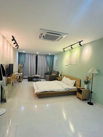 Aimee House - Pham Hong Thai