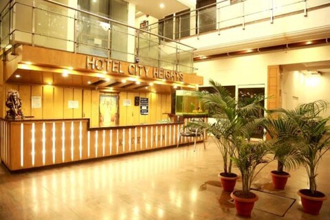 Goroomgo City Grand Delhi