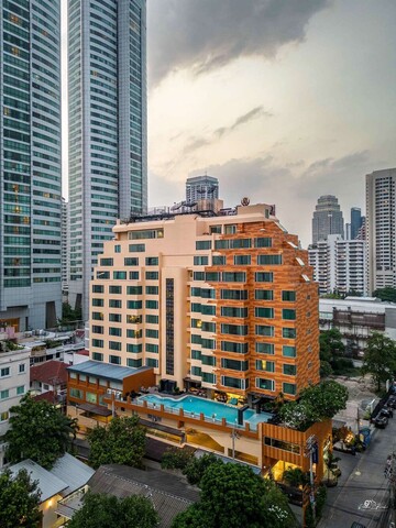 골든 튤립 맨디슨 스위트 스쿰빗 20