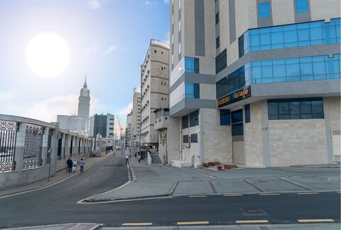 마흐드 알 레살라 3 호텔