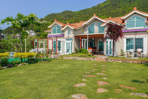 남해 빛고을펜션