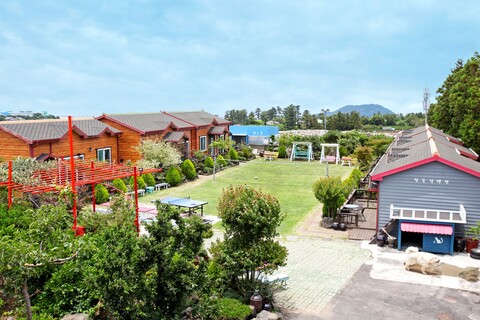 제주 절물길독채펜션