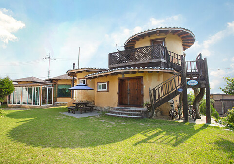 강릉 솔밭흙집펜션