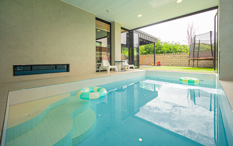 경주 앤셜리키즈풀빌라