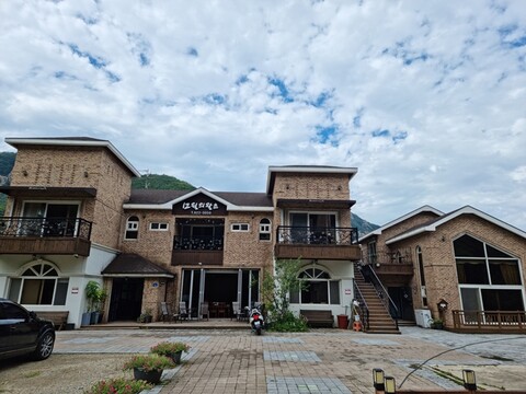 공주 12월의왈츠펜션