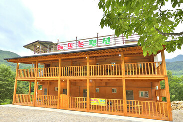 산청 지리산해뜨는펜션