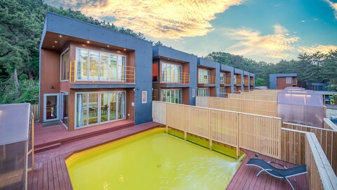 울진 207마일펜션