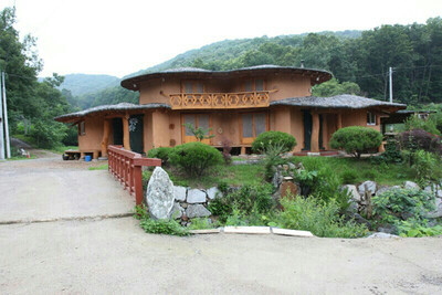 안성 꽃피는산골펜션