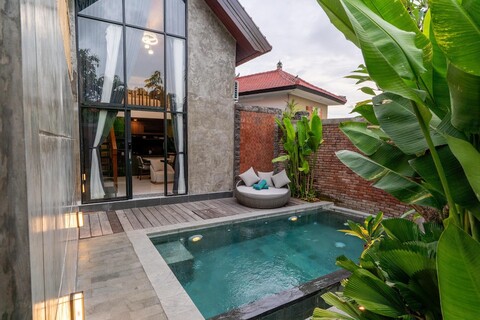 우타마스 케라마스 빌라